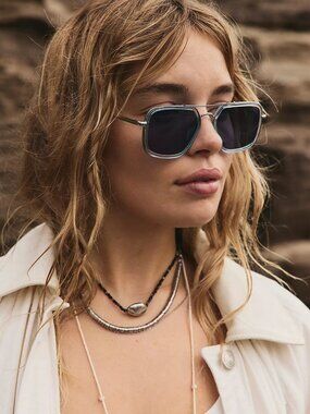 Luna Classic Aviator Sunglasses